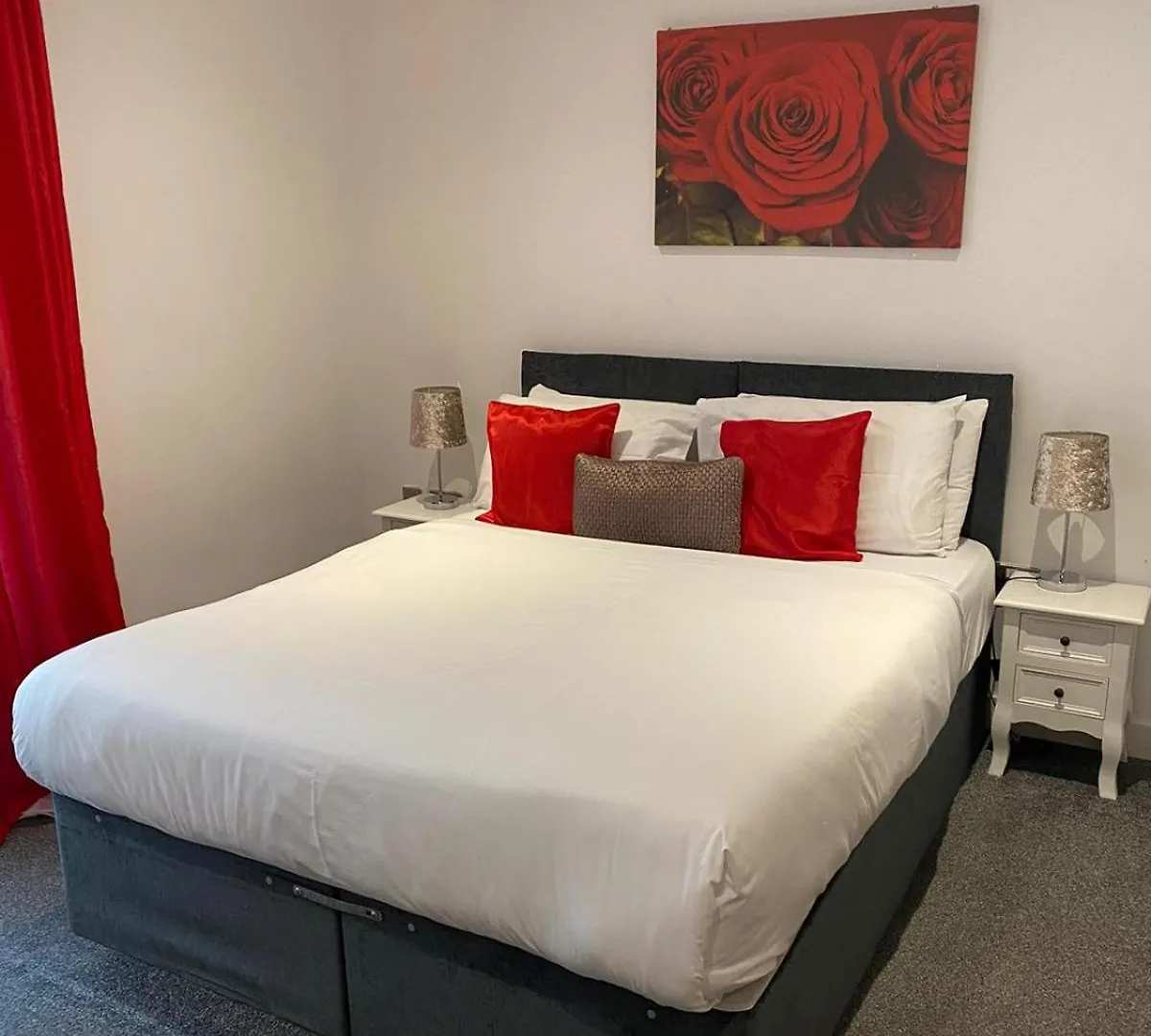 Large 2 Bed, 2 Bath, Free Parking & Wifi Appartement Sheffield Verenigd Koninkrijk